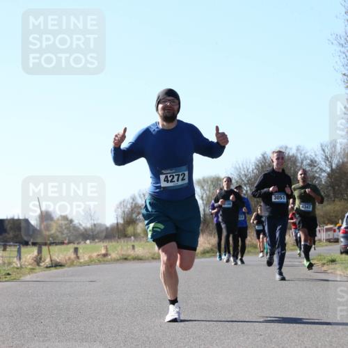 06.04.2025 - 44. Internationalen Wilhelmsburger Insellauf Jannik Wohlers http://msf.ph/oto/7621656 06.04.2025 10:14:49 Laufen 4272, 108, 3051, 4413, 4347, 431, 4323 meine-sportfotos.de