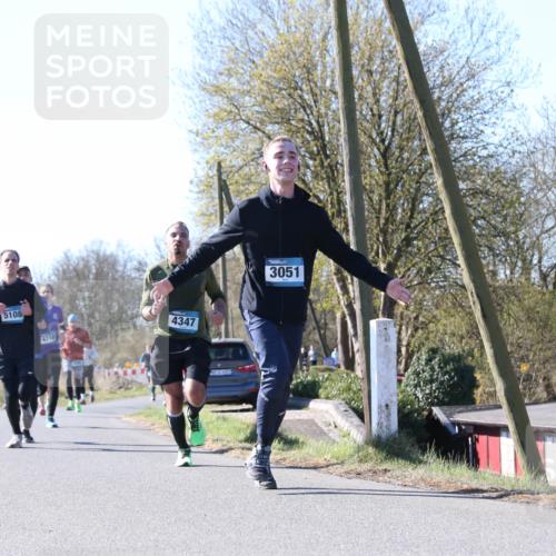 06.04.2025 - 44. Internationalen Wilhelmsburger Insellauf Jannik Wohlers http://msf.ph/oto/7621670 06.04.2025 10:14:51 Laufen 5108, 4310, 4347, 3051 meine-sportfotos.de