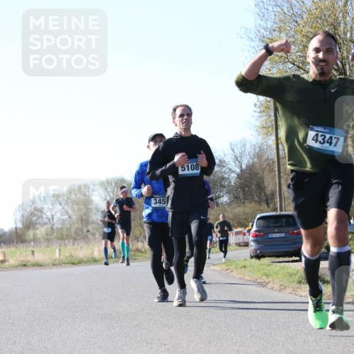 06.04.2025 - 44. Internationalen Wilhelmsburger Insellauf Jannik Wohlers http://msf.ph/oto/7621678 06.04.2025 10:14:52 Laufen 345, 5108, 31, 4321, 4347 meine-sportfotos.de