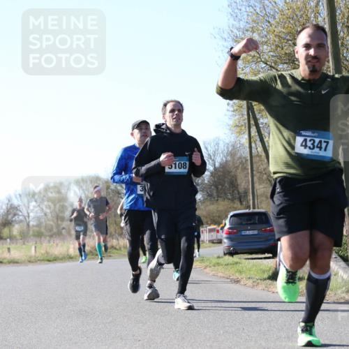 06.04.2025 - 44. Internationalen Wilhelmsburger Insellauf Jannik Wohlers http://msf.ph/oto/7621680 06.04.2025 10:14:53 Laufen 5108, 31, 4321, 4347 meine-sportfotos.de