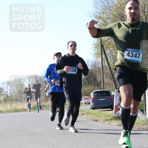 06.04.2025 - 44. Internationalen Wilhelmsburger Insellauf Jannik Wohlers http://msf.ph/oto/7621681 06.04.2025 10:14:53 Laufen 34, 108, 31, 4323, 4347 meine-sportfotos.de