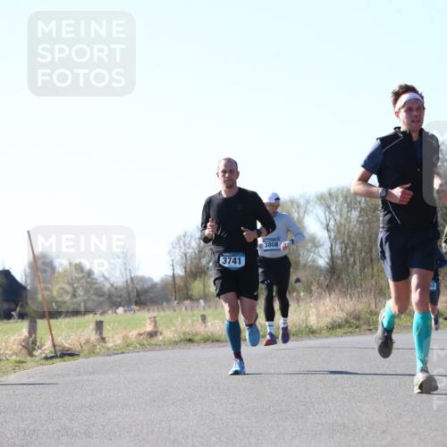 06.04.2025 - 44. Internationalen Wilhelmsburger Insellauf Jannik Wohlers http://msf.ph/oto/7621707 06.04.2025 10:14:58 Laufen 3741, 3808, 4527, 93, 3588 meine-sportfotos.de