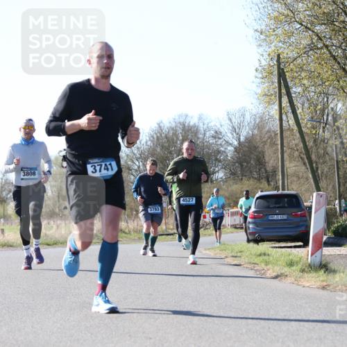 06.04.2025 - 44. Internationalen Wilhelmsburger Insellauf Jannik Wohlers http://msf.ph/oto/7621720 06.04.2025 10:15:00 Laufen 3808, 3741, 3793, 4527, 3721, 4321 meine-sportfotos.de