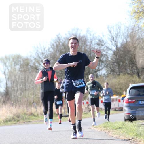 06.04.2025 - 44. Internationalen Wilhelmsburger Insellauf Jannik Wohlers http://msf.ph/oto/7621763 06.04.2025 10:15:11 Laufen 39023, 4546, 5102, 31, 4321 meine-sportfotos.de