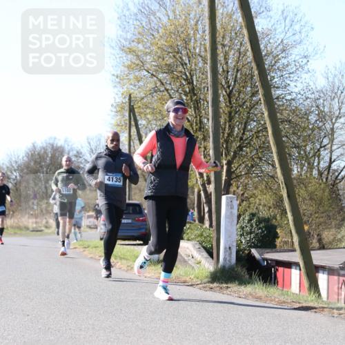 06.04.2025 - 44. Internationalen Wilhelmsburger Insellauf Jannik Wohlers http://msf.ph/oto/7621778 06.04.2025 10:15:15 Laufen 5102, 4135 meine-sportfotos.de
