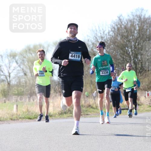 06.04.2025 - 44. Internationalen Wilhelmsburger Insellauf Jannik Wohlers http://msf.ph/oto/7621819 06.04.2025 10:15:28 Laufen 699, 4419, 3338, 5075 meine-sportfotos.de