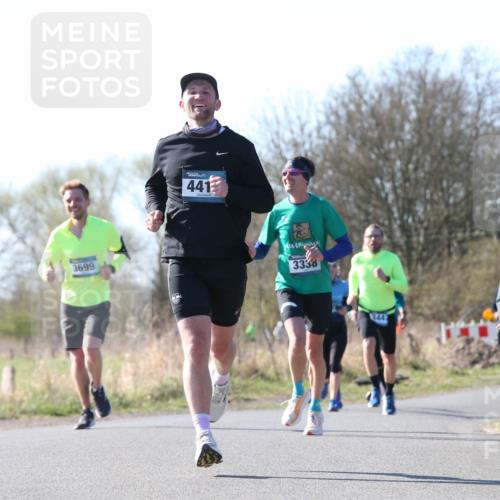 06.04.2025 - 44. Internationalen Wilhelmsburger Insellauf Jannik Wohlers http://msf.ph/oto/7621820 06.04.2025 10:15:29 Laufen 3699, 441, 3338 meine-sportfotos.de