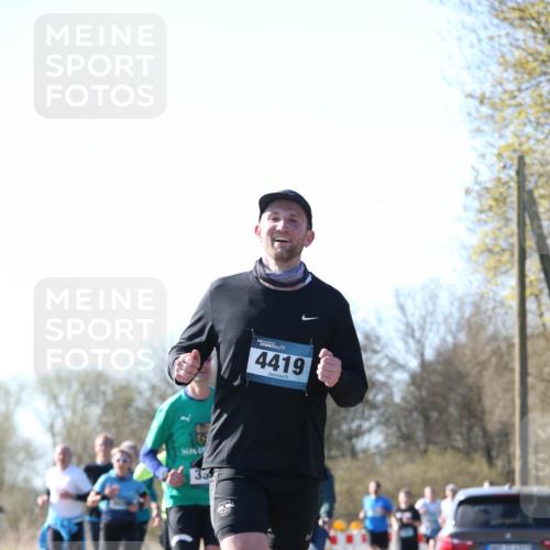06.04.2025 - 44. Internationalen Wilhelmsburger Insellauf Jannik Wohlers http://msf.ph/oto/7621822 06.04.2025 10:15:31 Laufen 2, 4419 meine-sportfotos.de