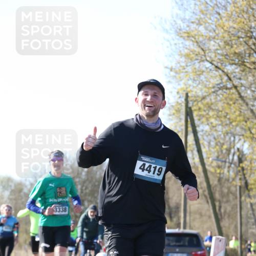 06.04.2025 - 44. Internationalen Wilhelmsburger Insellauf Jannik Wohlers http://msf.ph/oto/7621826 06.04.2025 10:15:31 Laufen 3338, 4419 meine-sportfotos.de