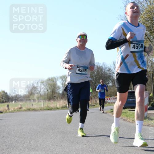 06.04.2025 - 44. Internationalen Wilhelmsburger Insellauf Jannik Wohlers http://msf.ph/oto/7621884 06.04.2025 10:15:48 Laufen 4298, 4529, 4559, 329 meine-sportfotos.de
