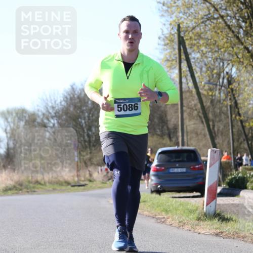 06.04.2025 - 44. Internationalen Wilhelmsburger Insellauf Jannik Wohlers http://msf.ph/oto/7621905 06.04.2025 10:15:55 Laufen 5086, 4, 8 meine-sportfotos.de
