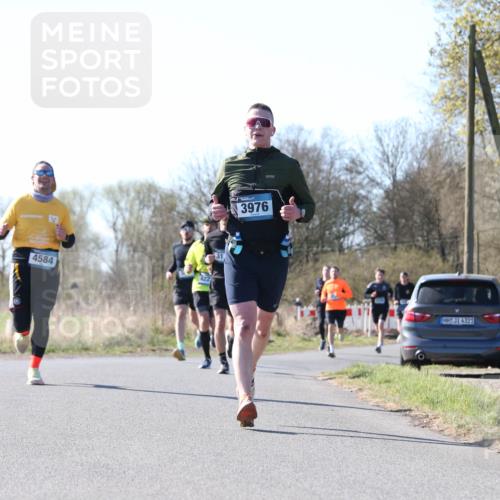 06.04.2025 - 44. Internationalen Wilhelmsburger Insellauf Jannik Wohlers http://msf.ph/oto/7621916 06.04.2025 10:16:07 Laufen 4584, 3976, 4321 meine-sportfotos.de