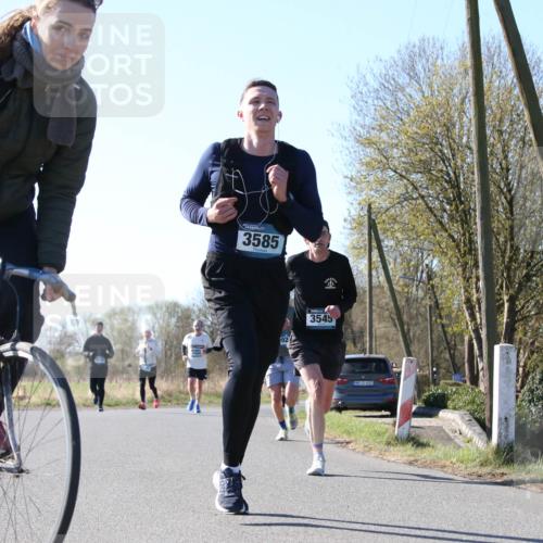 06.04.2025 - 44. Internationalen Wilhelmsburger Insellauf Jannik Wohlers http://msf.ph/oto/7621944 06.04.2025 10:16:22 Laufen 3585, 3545 meine-sportfotos.de