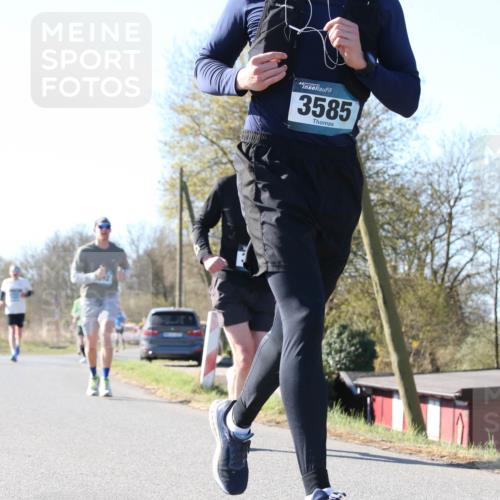 06.04.2025 - 44. Internationalen Wilhelmsburger Insellauf Jannik Wohlers http://msf.ph/oto/7621947 06.04.2025 10:16:23 Laufen 44, 3585 meine-sportfotos.de