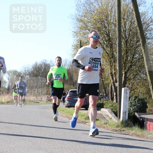 06.04.2025 - 44. Internationalen Wilhelmsburger Insellauf Jannik Wohlers http://msf.ph/oto/7621957 06.04.2025 10:16:29 Laufen 4242, 02, 3445, 484 meine-sportfotos.de