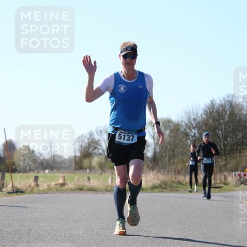 06.04.2025 - 44. Internationalen Wilhelmsburger Insellauf Jannik Wohlers http://msf.ph/oto/7621977 06.04.2025 10:16:37 Laufen 5137, 4373, 4, 31, 4322 meine-sportfotos.de