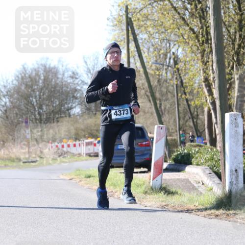 06.04.2025 - 44. Internationalen Wilhelmsburger Insellauf Jannik Wohlers http://msf.ph/oto/7621979 06.04.2025 10:16:42 Laufen 564, 4373 meine-sportfotos.de
