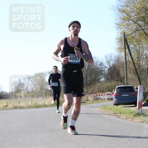 06.04.2025 - 44. Internationalen Wilhelmsburger Insellauf Jannik Wohlers http://msf.ph/oto/7621985 06.04.2025 10:16:44 Laufen 3564, 4057, 31, 4323 meine-sportfotos.de