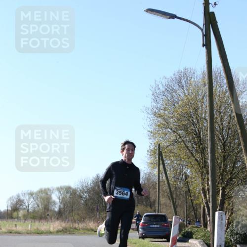 06.04.2025 - 44. Internationalen Wilhelmsburger Insellauf Jannik Wohlers http://msf.ph/oto/7621992 06.04.2025 10:16:47 Laufen 3564 meine-sportfotos.de