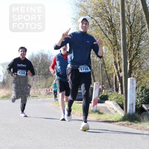 06.04.2025 - 44. Internationalen Wilhelmsburger Insellauf Jannik Wohlers http://msf.ph/oto/7622000 06.04.2025 10:17:01 Laufen 4358, 3769 meine-sportfotos.de
