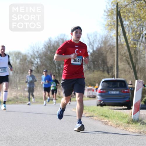 06.04.2025 - 44. Internationalen Wilhelmsburger Insellauf Jannik Wohlers http://msf.ph/oto/7622072 06.04.2025 10:17:46 Laufen 3049 meine-sportfotos.de