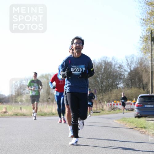 06.04.2025 - 44. Internationalen Wilhelmsburger Insellauf Jannik Wohlers http://msf.ph/oto/7622085 06.04.2025 10:17:54 Laufen 5033 meine-sportfotos.de