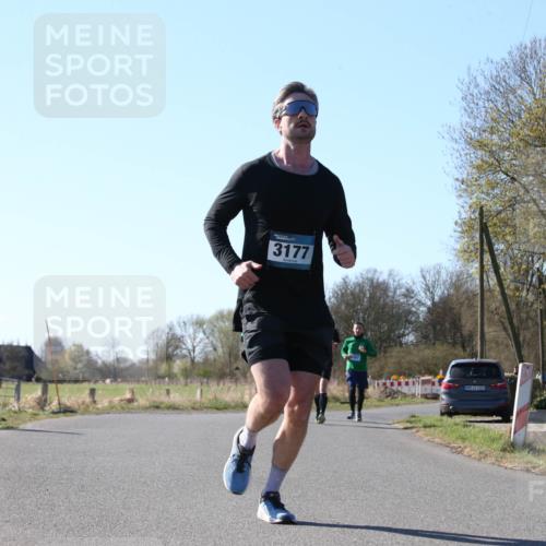 06.04.2025 - 44. Internationalen Wilhelmsburger Insellauf Jannik Wohlers http://msf.ph/oto/7622137 06.04.2025 10:18:10 Laufen 3177, 31, 4323 meine-sportfotos.de