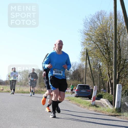 06.04.2025 - 44. Internationalen Wilhelmsburger Insellauf Jannik Wohlers http://msf.ph/oto/7622195 06.04.2025 10:18:43 Laufen 3806, 428314522 meine-sportfotos.de
