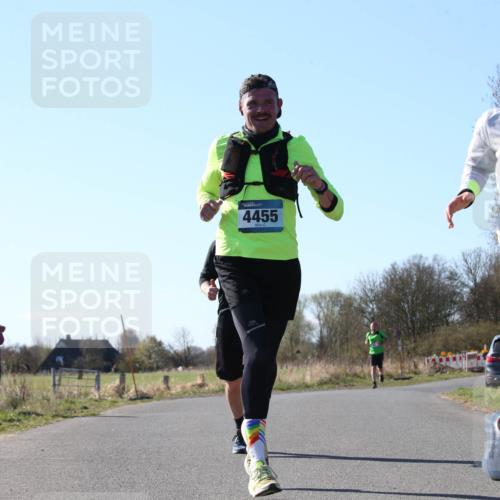 06.04.2025 - 44. Internationalen Wilhelmsburger Insellauf Jannik Wohlers http://msf.ph/oto/7622208 06.04.2025 10:18:49 Laufen 4455, 3404, 4431, 4323 meine-sportfotos.de