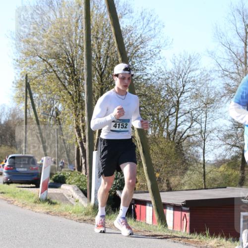 06.04.2025 - 44. Internationalen Wilhelmsburger Insellauf Jannik Wohlers http://msf.ph/oto/7622225 06.04.2025 10:19:06 Laufen 4449, 4152, 5029 meine-sportfotos.de