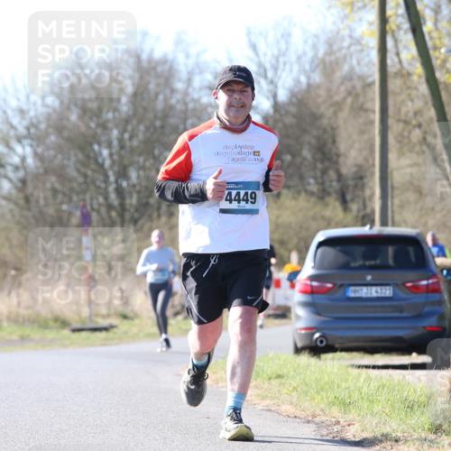 06.04.2025 - 44. Internationalen Wilhelmsburger Insellauf Jannik Wohlers http://msf.ph/oto/7622229 06.04.2025 10:19:08 Laufen 4449, 31, 4323 meine-sportfotos.de