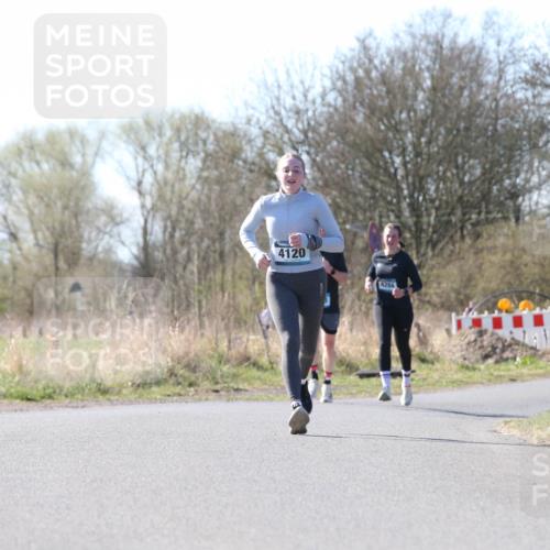 06.04.2025 - 44. Internationalen Wilhelmsburger Insellauf Jannik Wohlers http://msf.ph/oto/7622236 06.04.2025 10:19:15 Laufen 4120, 4284 meine-sportfotos.de
