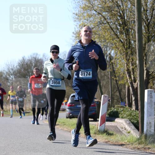 06.04.2025 - 44. Internationalen Wilhelmsburger Insellauf Jannik Wohlers http://msf.ph/oto/7622287 06.04.2025 10:19:57 Laufen 4534, 3958, 3174, 383 meine-sportfotos.de