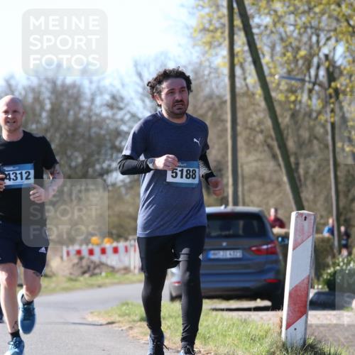 06.04.2025 - 44. Internationalen Wilhelmsburger Insellauf Jannik Wohlers http://msf.ph/oto/7622338 06.04.2025 10:20:20 Laufen 4312, 5188 meine-sportfotos.de