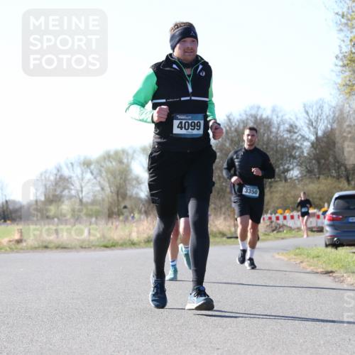 06.04.2025 - 44. Internationalen Wilhelmsburger Insellauf Jannik Wohlers http://msf.ph/oto/7622391 06.04.2025 10:20:58 Laufen 4099, 3350, 4523 meine-sportfotos.de