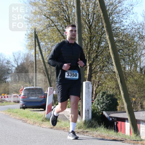 06.04.2025 - 44. Internationalen Wilhelmsburger Insellauf Jannik Wohlers http://msf.ph/oto/7622403 06.04.2025 10:21:02 Laufen 3350 meine-sportfotos.de