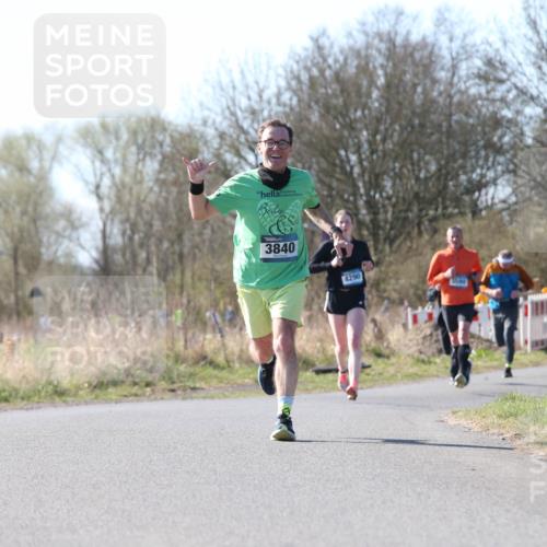 06.04.2025 - 44. Internationalen Wilhelmsburger Insellauf Jannik Wohlers http://msf.ph/oto/7622406 06.04.2025 10:21:05 Laufen 22, 3840, 4290, 3560, 4 meine-sportfotos.de