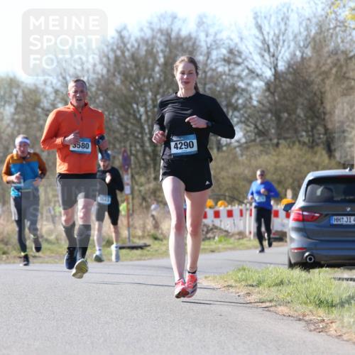 06.04.2025 - 44. Internationalen Wilhelmsburger Insellauf Jannik Wohlers http://msf.ph/oto/7622413 06.04.2025 10:21:12 Laufen 3580, 1643, 4290, 4321 meine-sportfotos.de