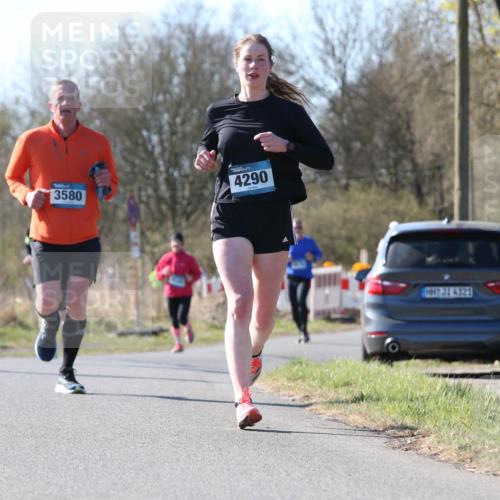 06.04.2025 - 44. Internationalen Wilhelmsburger Insellauf Jannik Wohlers http://msf.ph/oto/7622416 06.04.2025 10:21:13 Laufen 3580, 4290, 31, 4321 meine-sportfotos.de