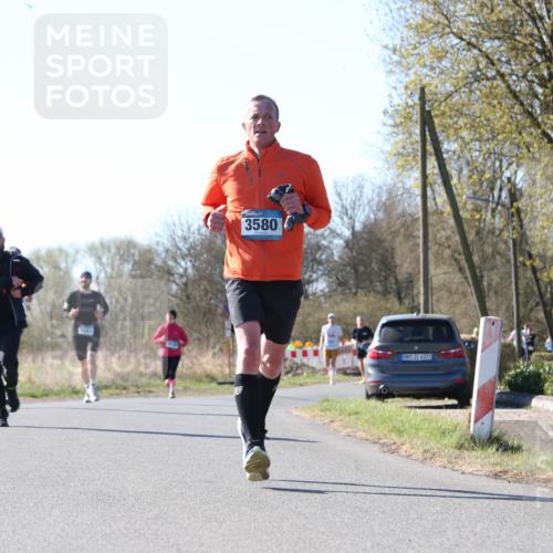 06.04.2025 - 44. Internationalen Wilhelmsburger Insellauf Jannik Wohlers http://msf.ph/oto/7622426 06.04.2025 10:21:16 Laufen 35806, 31, 4323, 42 meine-sportfotos.de