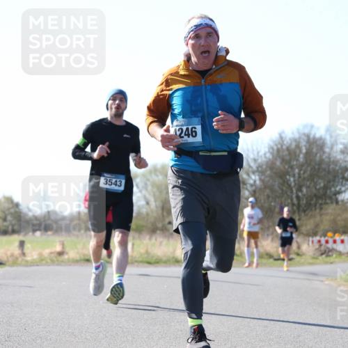 06.04.2025 - 44. Internationalen Wilhelmsburger Insellauf Jannik Wohlers http://msf.ph/oto/7622432 06.04.2025 10:21:21 Laufen 3543, 246 meine-sportfotos.de