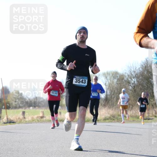 06.04.2025 - 44. Internationalen Wilhelmsburger Insellauf Jannik Wohlers http://msf.ph/oto/7622434 06.04.2025 10:21:22 Laufen 4530, 3543, 4578, 46 meine-sportfotos.de