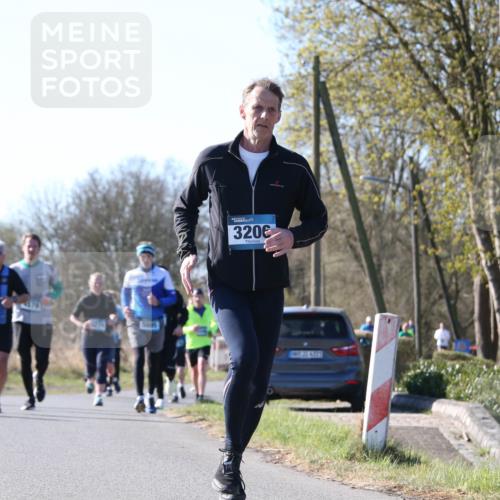 06.04.2025 - 44. Internationalen Wilhelmsburger Insellauf Jannik Wohlers http://msf.ph/oto/7622492 06.04.2025 10:21:48 Laufen 5000, 320 meine-sportfotos.de