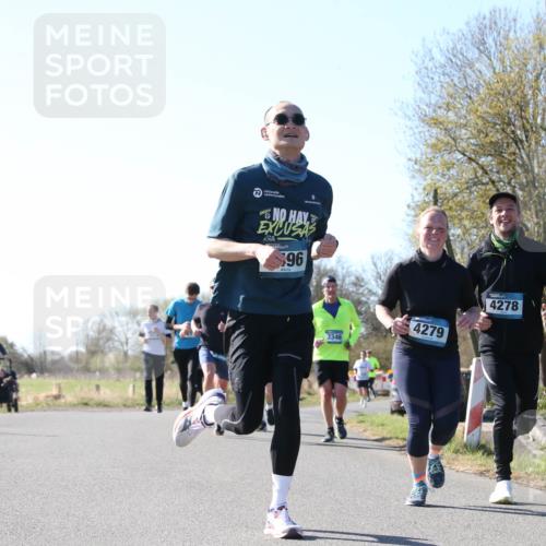 06.04.2025 - 44. Internationalen Wilhelmsburger Insellauf Jannik Wohlers http://msf.ph/oto/7622519 06.04.2025 10:21:56 Laufen 96, 3346, 4279, 4278 meine-sportfotos.de