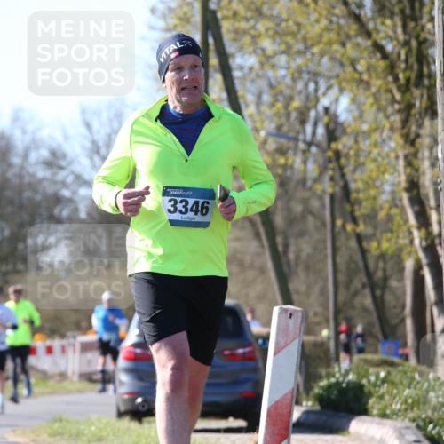 06.04.2025 - 44. Internationalen Wilhelmsburger Insellauf Jannik Wohlers http://msf.ph/oto/7622525 06.04.2025 10:21:58 Laufen 3346 meine-sportfotos.de
