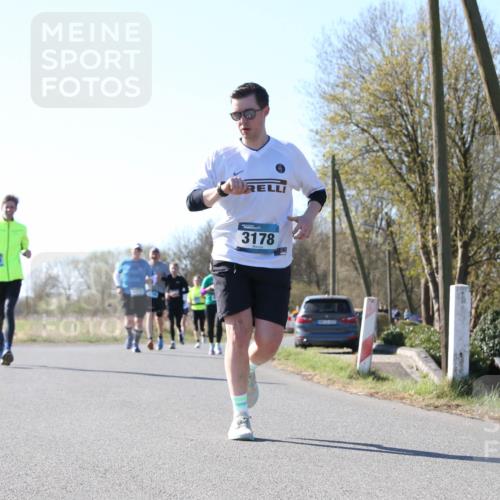 06.04.2025 - 44. Internationalen Wilhelmsburger Insellauf Jannik Wohlers http://msf.ph/oto/7622567 06.04.2025 10:22:10 Laufen 3178 meine-sportfotos.de