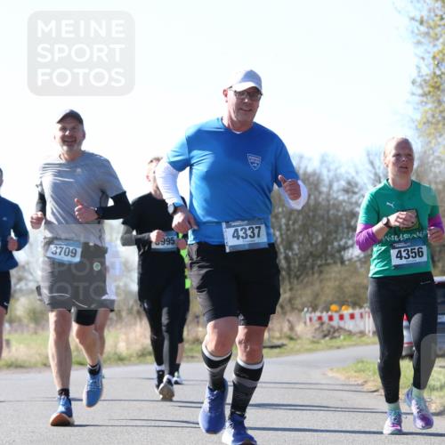 06.04.2025 - 44. Internationalen Wilhelmsburger Insellauf Jannik Wohlers http://msf.ph/oto/7622577 06.04.2025 10:22:14 Laufen 3690, 3709, 995, 4337, 4356 meine-sportfotos.de