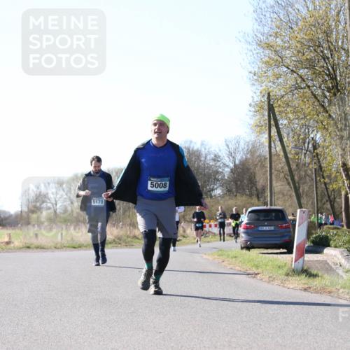 06.04.2025 - 44. Internationalen Wilhelmsburger Insellauf Jannik Wohlers http://msf.ph/oto/7622614 06.04.2025 10:22:38 Laufen 5179, 5008, 31, 4321 meine-sportfotos.de