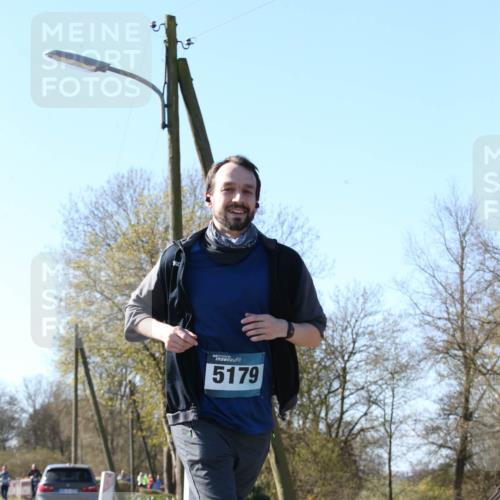 06.04.2025 - 44. Internationalen Wilhelmsburger Insellauf Jannik Wohlers http://msf.ph/oto/7622628 06.04.2025 10:22:42 Laufen 5179 meine-sportfotos.de