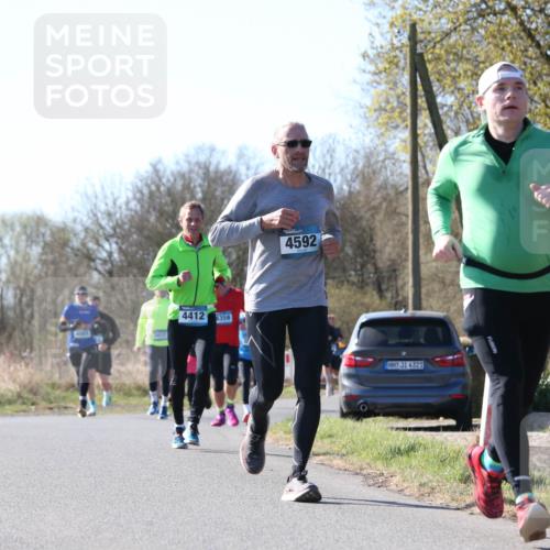 06.04.2025 - 44. Internationalen Wilhelmsburger Insellauf Jannik Wohlers http://msf.ph/oto/7622683 06.04.2025 10:23:08 Laufen 4531, 3417, 4412, 1359, 4592, 31, 4321 meine-sportfotos.de